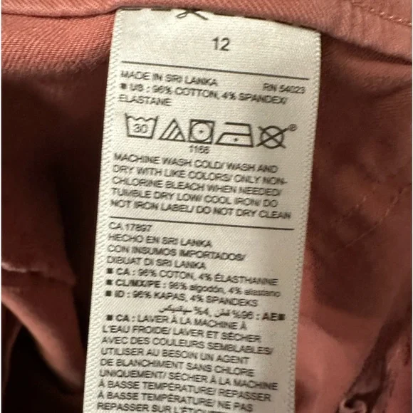 Old Navy Pixie Peach Ankle Length Pants - Picture 6 of 7